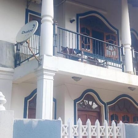 Oviniru Beach Hotel Negombo Zewnętrze zdjęcie