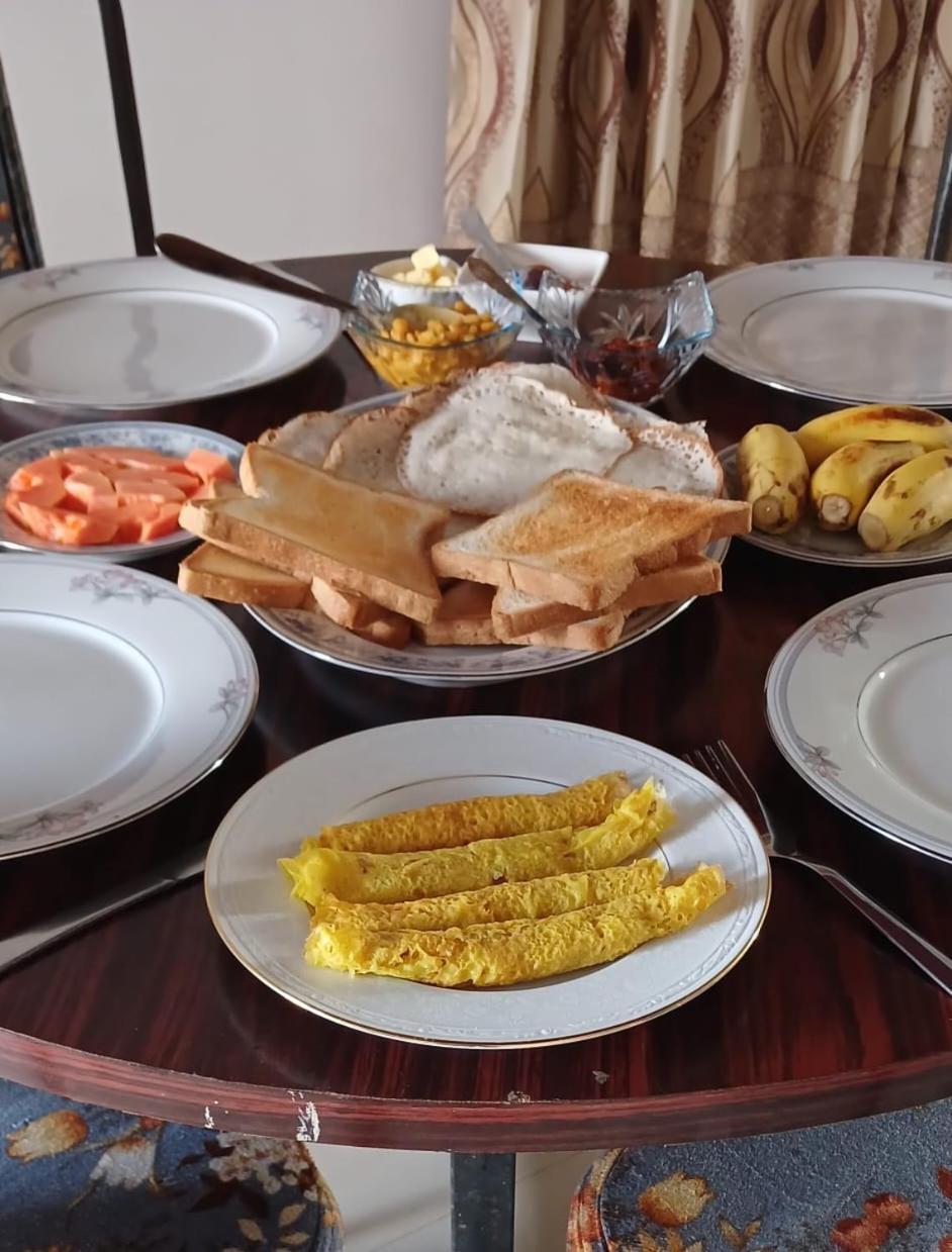 Oviniru Beach Hotel Negombo Zewnętrze zdjęcie
